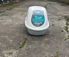 cat litter tray
