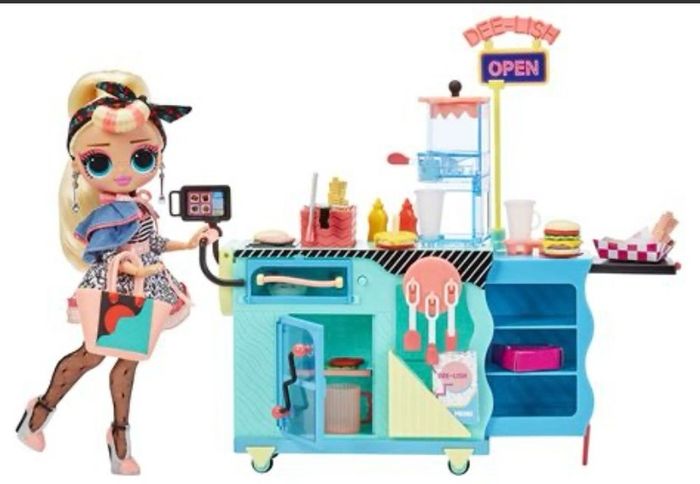 Lol omg doll- Miss Sundae & diner set