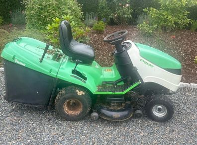 Ride on mower