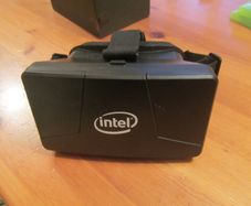 virtual reality head set