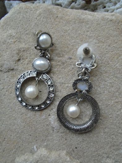Earrings, Costume jewellery,Stud earrings