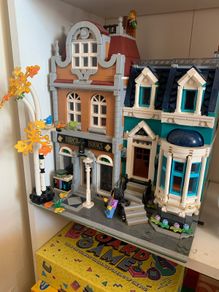 Lego Bookstore