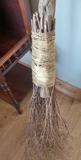 Full size  broomstick 7 foot