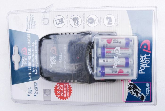 Battery charger with 4 AA rechargeable batteries