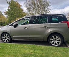 Peugeot 5008 2012