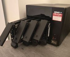 Nas 16tb + Gpu + 10gbe (qnap Ts-x73a)