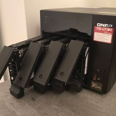 Nas 16tb + Gpu + 10gbe (qnap Ts-x73a)