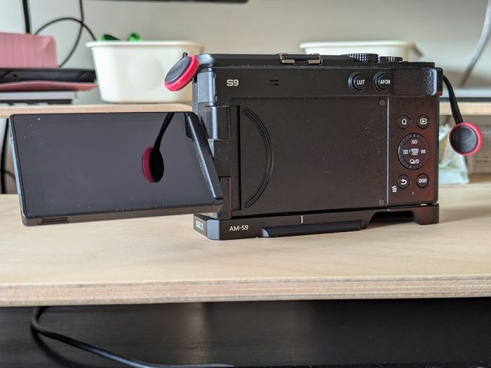 Panasonic Lumix S9