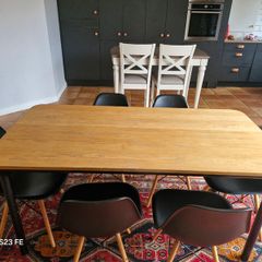 Dining table and 6 Nordic Style Chairs