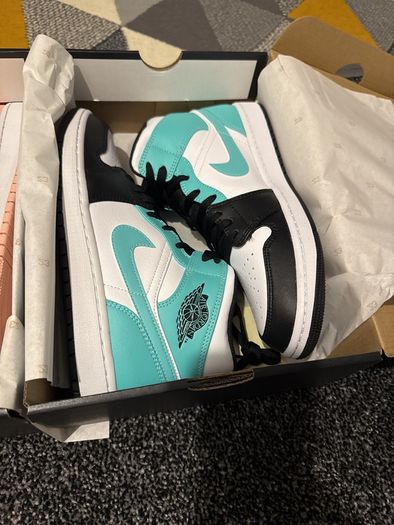 Jordan 1 Mid 2021 rare