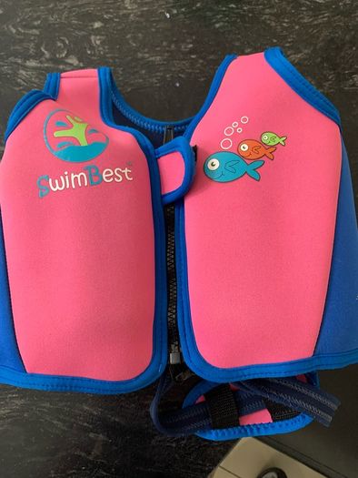 swim life vest