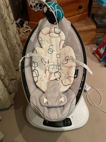 Mamaroo 4moms baby rocker swing