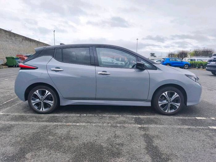 Nissan Leaf Long Range, 62kWh 100% health.