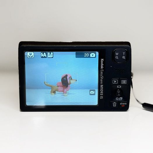 Kodak EasyShare M1093 IS digital camera