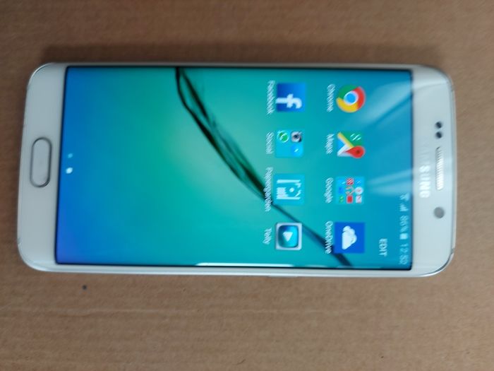 Samsung Galaxy S6 Edge, Model SN-G925F, 64GB, in excellent cosmetic condition