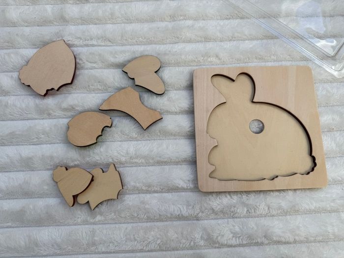 George Luck Puzzle Hape Rabbit 7pcs new Damaged Box Please see photos