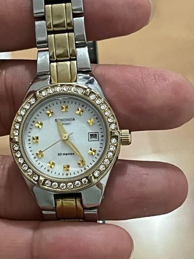women watch