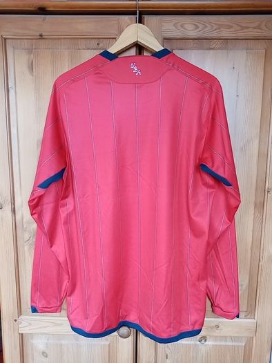 West Bromwich Albion Football Shirt, 09/10. Long Sleeve. Vintage 2009-10. Size M Medium. genuine Umbro WBA away Jersey Red stripe football shirt top baggies premiership.