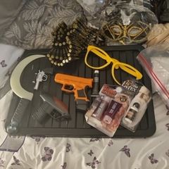 fancy dress bits