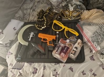 fancy dress bits