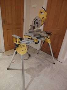 Dewalt Chop Saw and table 110 volt