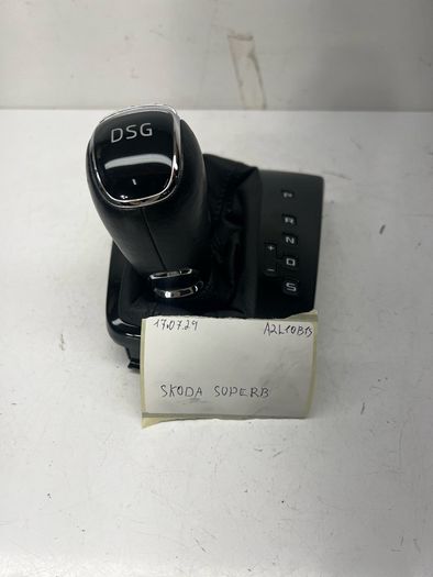 Skoda Superb Tdi Mk2 2014 Auto Gear Knob 3t2713203a A2l10b1s
