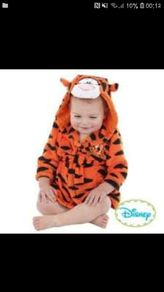 Tigger bathrobe 12/18