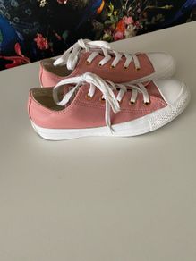 Converse - ladies blush leather size 4
