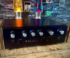VINTAGE hifi Gold from the Japanese Golden era 1970s Sansui AU-101 solid-state integrated amplifier