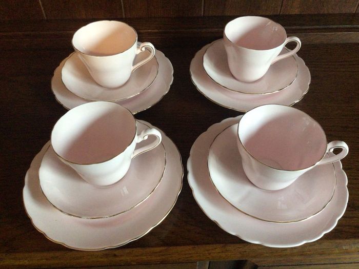 15 Piece 1930s Tuscan bone china  baby pink tea set