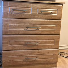Chest of drawers