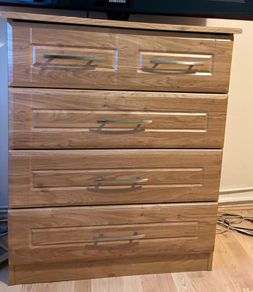 Chest of drawers