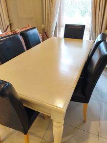 White Dining Table & 6 Black Chairs