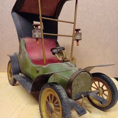 Vintage Ford Model T Car / Lighter
