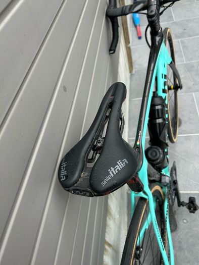 Bianchi Oltre XR3 Road Bike