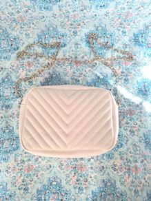 Shein White Chevron Quilted Crossbody Chain Bag