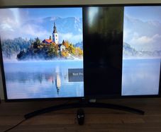 LG 50 inch TV 50UM7450PLA - black strip on the screen
