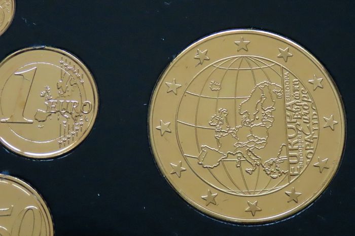 Malta 2008 euro coins set 24k Gold plated & Rhodium gilt Maltese medal limited edition