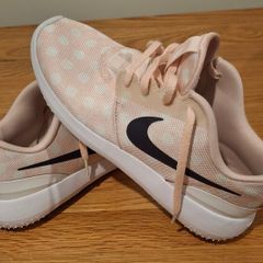 Nike Roshe Spikeless Golf Shoes (U.K. 3.5)