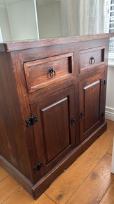 Sideboard cabinet