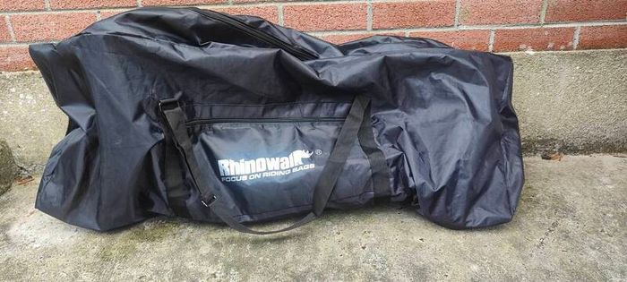 E Scooter (AOVO) with Carry Bag
