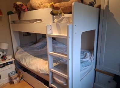 Bunk bed