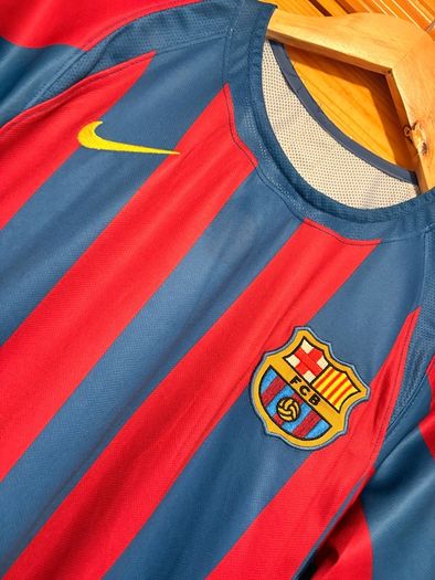 2006 Ronaldinho Barcelona Champions League Replica Retro Jersey