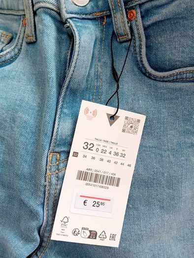 Zara TRF - Cropped Flare High-Rise Jeans - Size 32 UK 4 - BNWT RRP 30