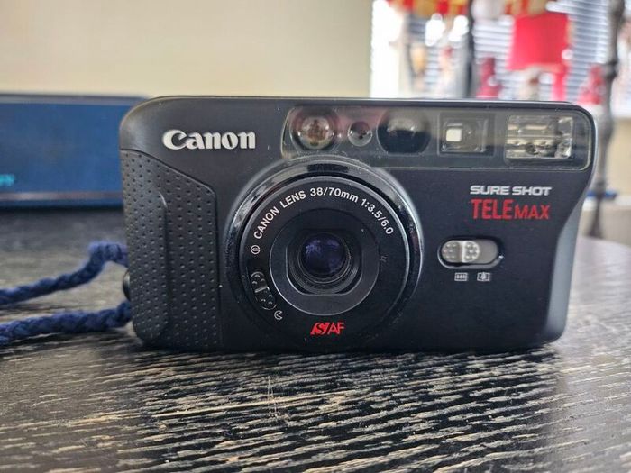Canon Sure Shot Telemax   35mm film camera