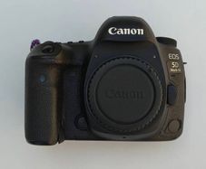 Canon 5D Mark 4 (Body Only)