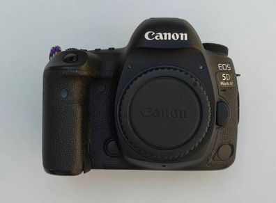 Canon 5D Mark 4 (Body Only)