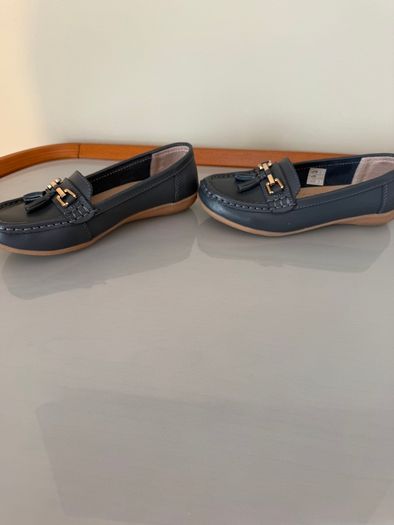 Jo and Joe women flat shoes size UK4