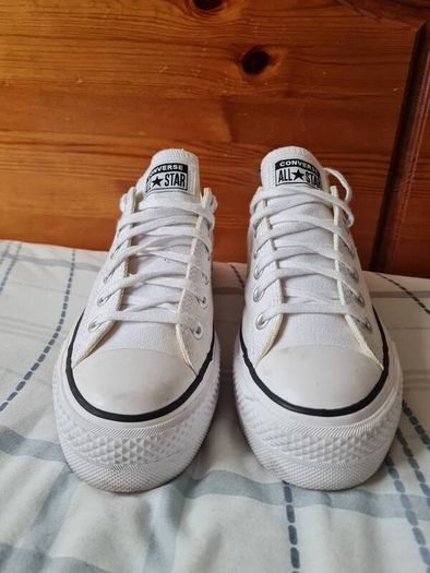 Converse chuck Taylor platform low Size 5 eu 37.5 white canvas in excellent condition