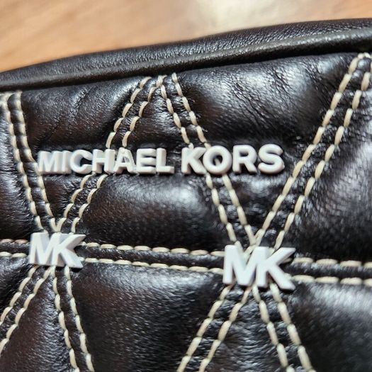 Michael kors crossbody bag